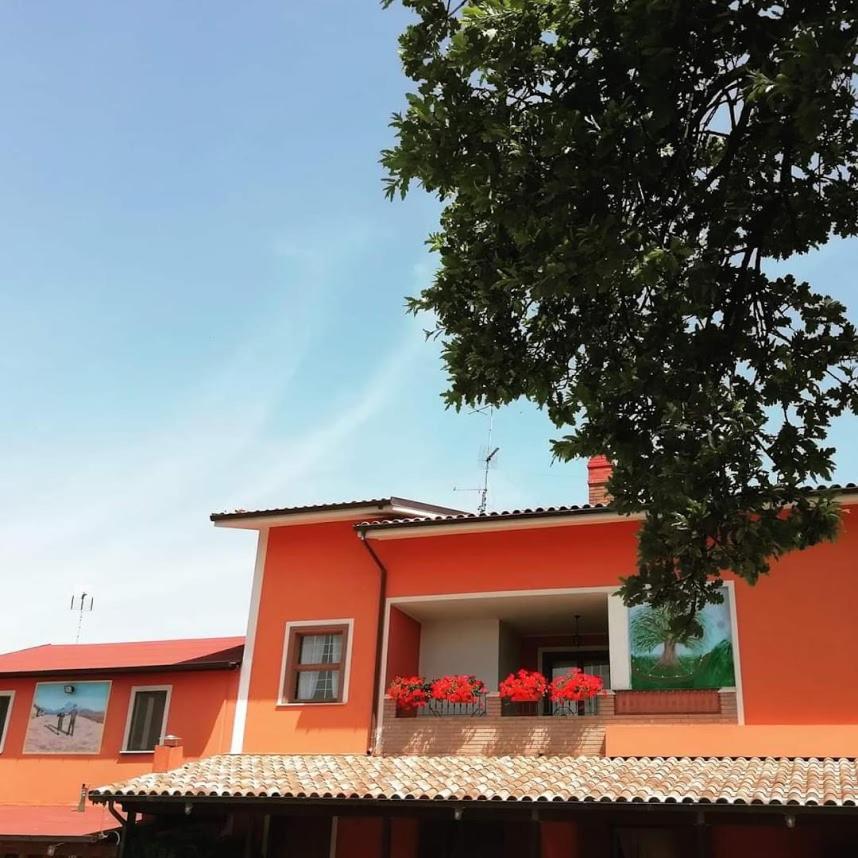 B&B Gli Amici Del Tubarello Roseto Degli Abruzzi Ngoại thất bức ảnh