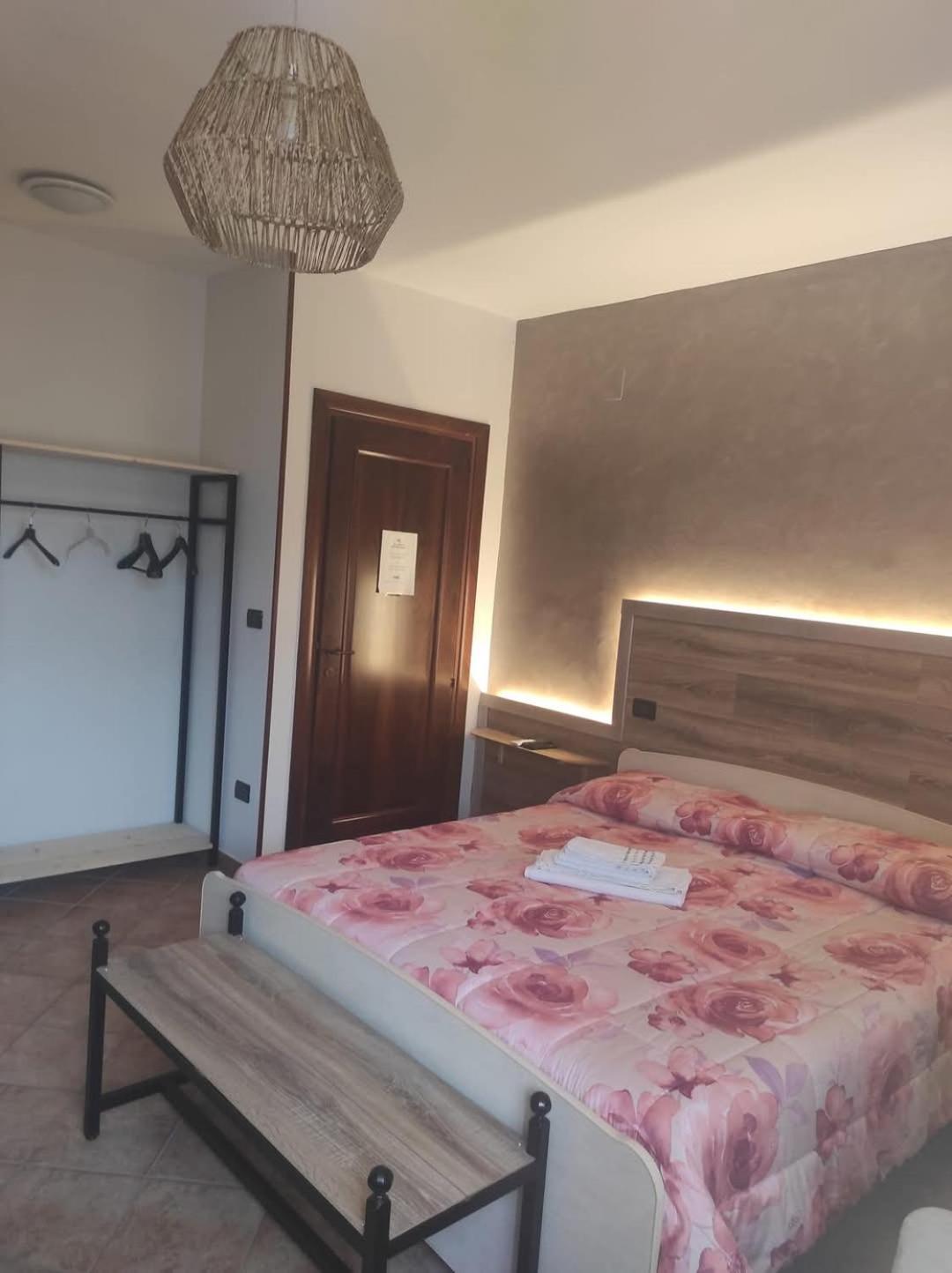 B&B Gli Amici Del Tubarello Roseto Degli Abruzzi Ngoại thất bức ảnh