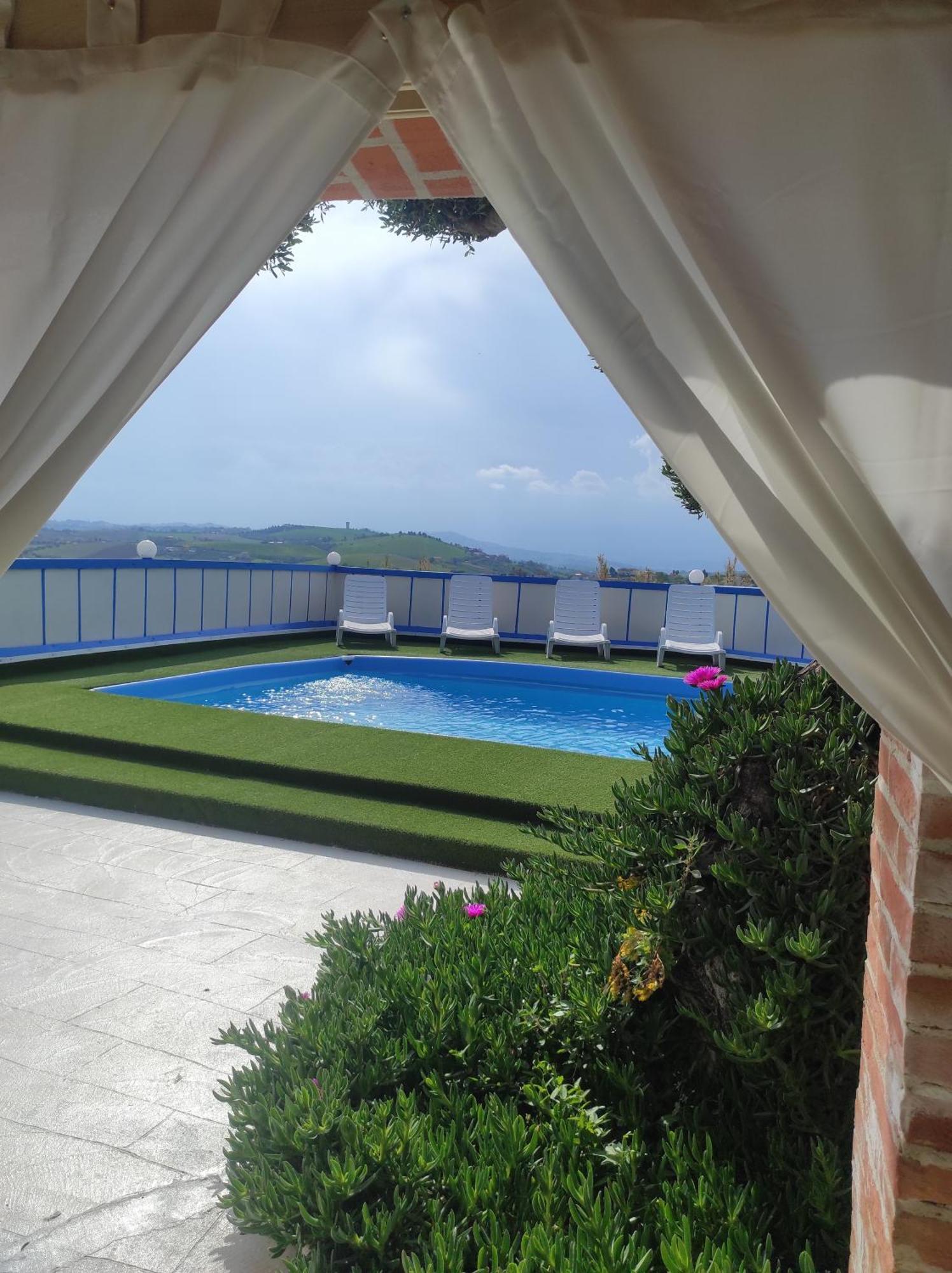 B&B Gli Amici Del Tubarello Roseto Degli Abruzzi Ngoại thất bức ảnh