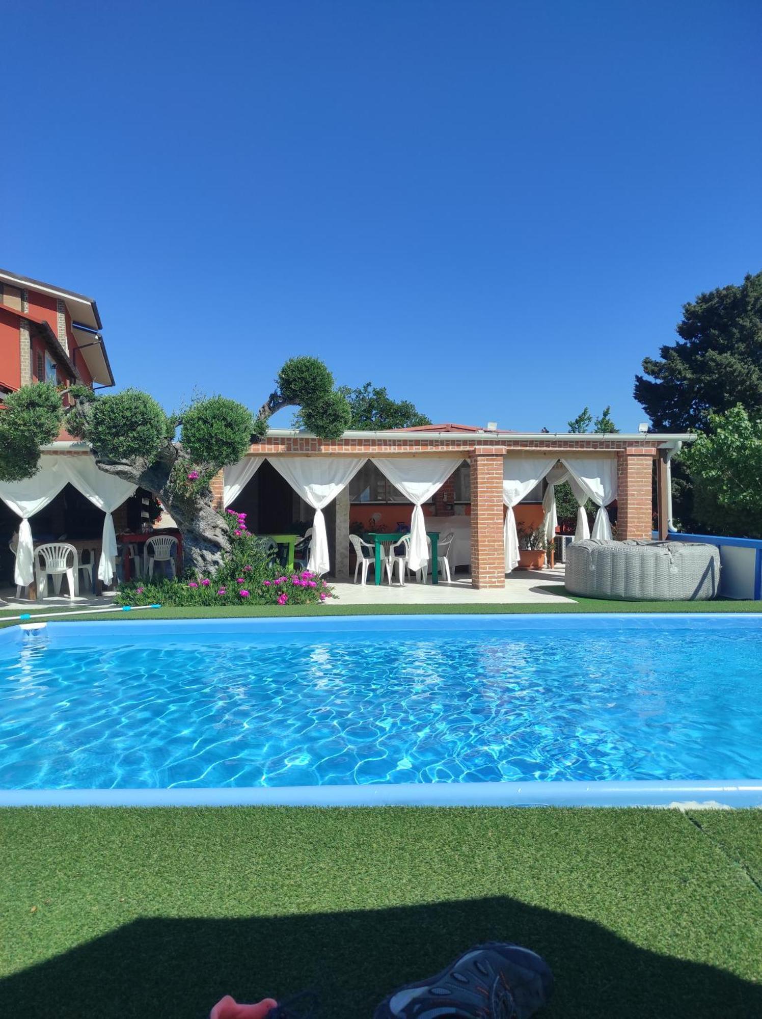 B&B Gli Amici Del Tubarello Roseto Degli Abruzzi Ngoại thất bức ảnh